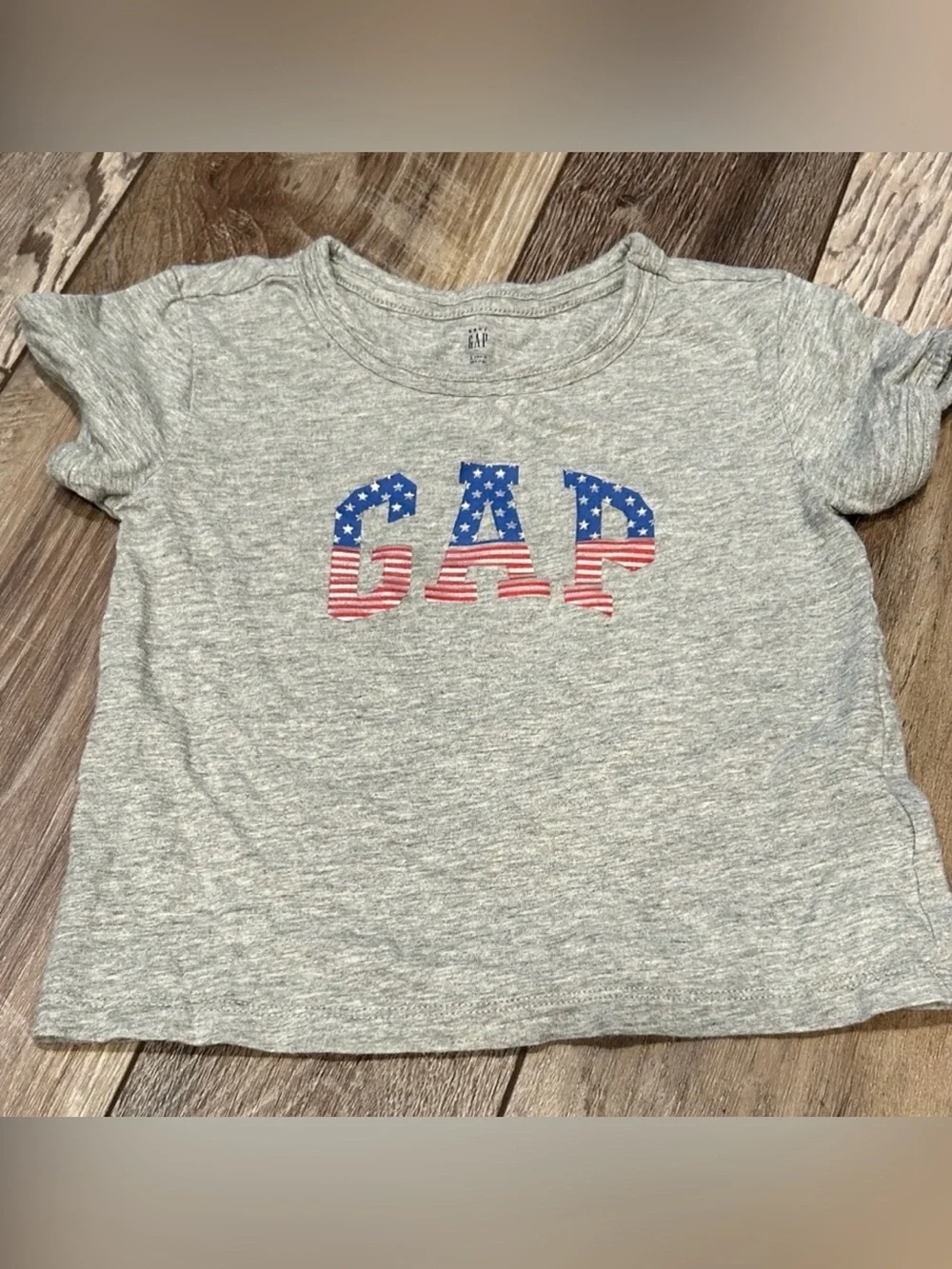 GAP Girls Gray Tee with Blue and Red Stars and Stripes 🇺🇸 Size 3